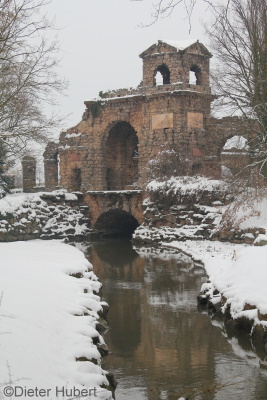 Wasserkastell im Schlossgarten Schwetzingen
