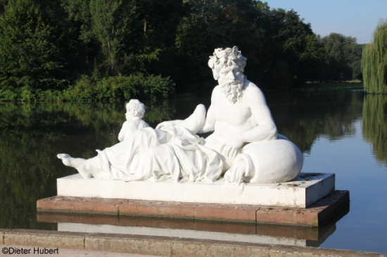 Flussgott Rhein im Schlossgarten